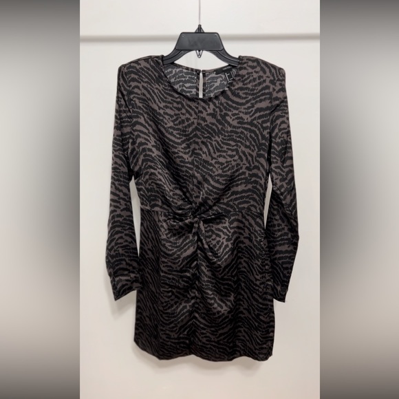 Forever 21 satin dress in animal print - Picture 1 of 3